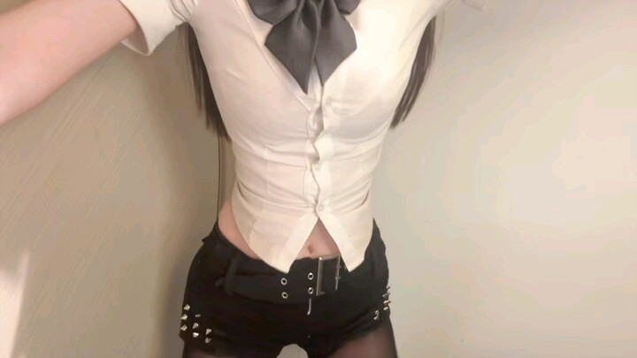 Leave a like, thanks for the original clip with leg-clamping!