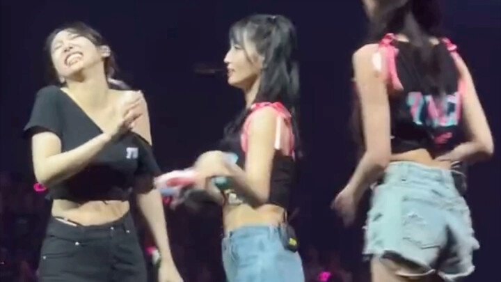 ใครจะใช้ Queencard ใน TT? (เวอร์ชันด้านหน้า)