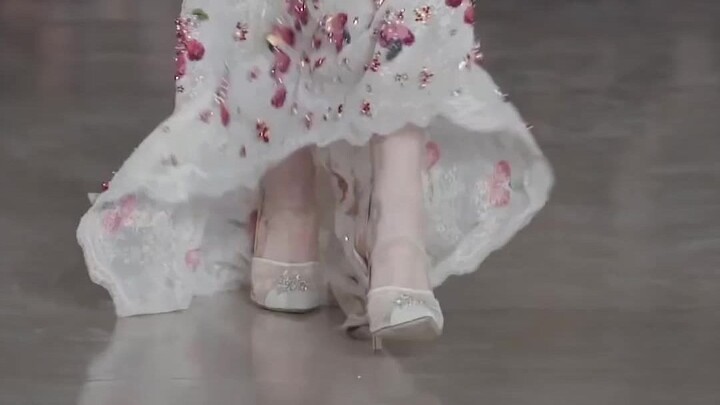 "Passionate flowers, blazing starry rivers"—those stunning fairy dresses that captivated at first si