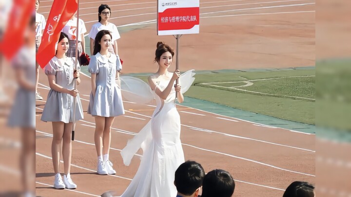 يجب أن يحب الفتيان هذا النوع، أليس كذلك؟