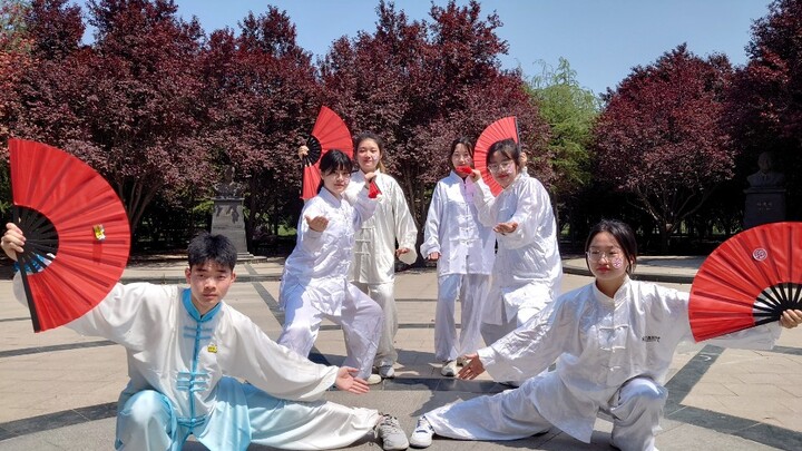 "Physical Education Final Homework - Tai Chi Fan" Please click in and take a look, save the children