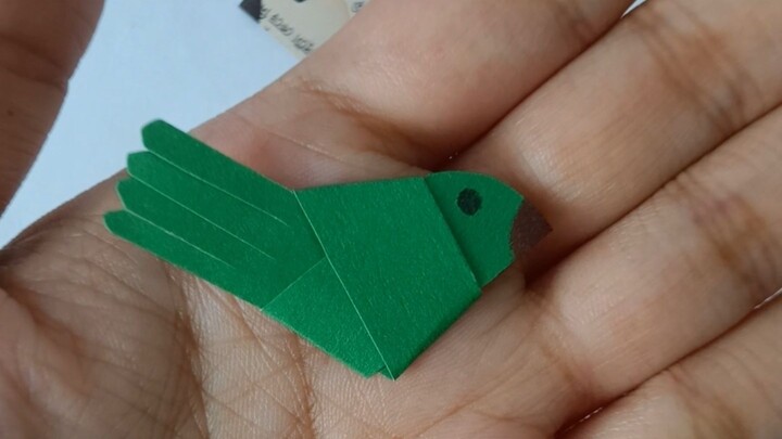 One paper strip. One little bird. Endless calm. 🕊️✨ Origami is my kind of therapy.