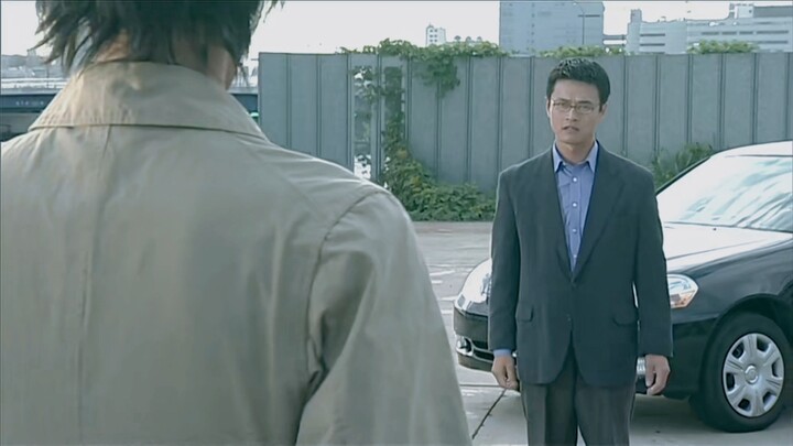 In order to close the mirror world, the professor ultimately sacrificed himself.