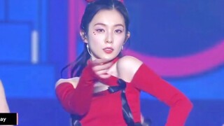 مسرح حفلة REDVELVET المباشرة في عيد الميلاد! الأخت تتألق بإطلالة حمراء زاهية!