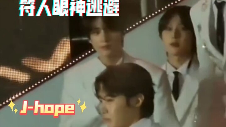 Why doesn’t even my cousin dare to hang out with Fu Ren?! Is Hou Bi really that scary? ☞ The only re