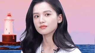 Cấu trúc xương của Trương Tĩnh Nghi thực sự đáng kinh ngạc, và cô ấy có khiếu kể chuyện không phù hợ