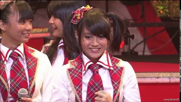 Aitakatta + MC | AKB48 1st Kouhaku Taikou Uta Gassen 2011