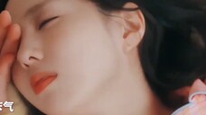 Since the heroine started talking, she actually talked a lot. Bai Siyan had no resistance to her voi