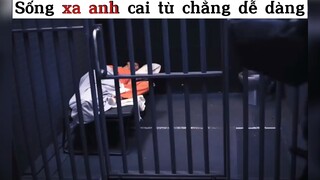 Sống xa anh cai tù chẳng dễ dàng