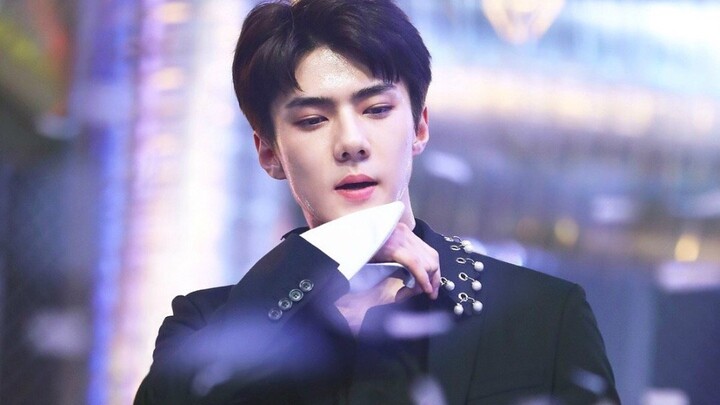 Flash Sale: GIF-GIF Ajaib Goo Se-hun dari Dulu Hingga Kini