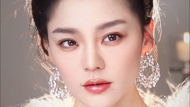 No wonder it was once a huge hit across Asia—K-beauty fans with wide foreheads, hurry up and try thi