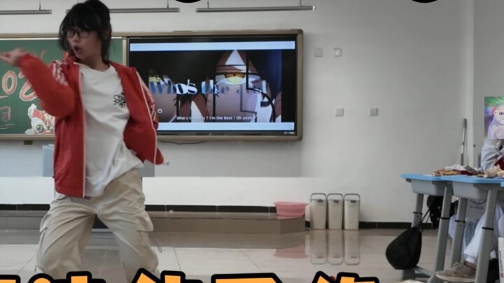 The physical magician with a messy hairdo will make the whole class soar on New Year's Day!!!