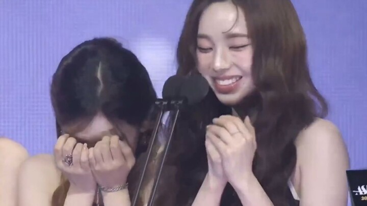 Nhóm nữ thứ ba ở Wuchang đổi tên...