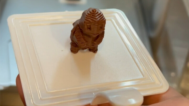شوكولاتة بـ25 يوان، حجمها لا يتجاوز ظفر الإصبع! صغيرة جدًا!