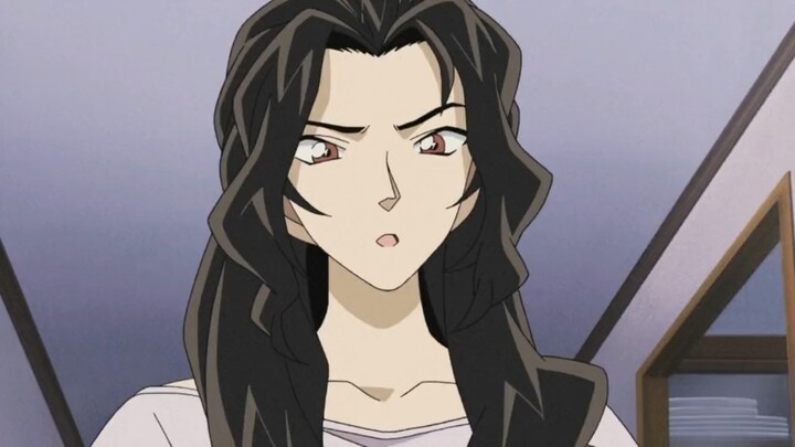 Conan’s always had a thing for older girls #DetectiveConan