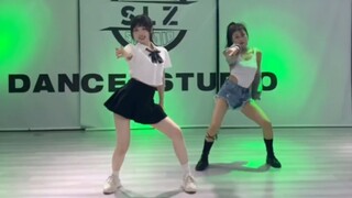 【Little Hamster】The oldest hamster sister in the dance studio