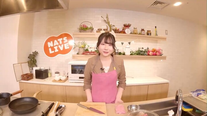 Yuzuki Watase Cooking Episode #1 – Creamy Bacon Sauce Hamburg Steak