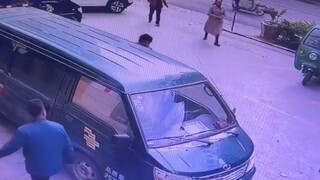 Khi Internet trở thành hiện thực, chắc chắn phải có một con phượng hoàng cách con rồng đang cúi mình