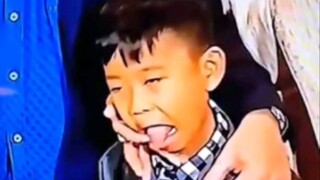 Pranking passersby—laughing so hard my head almost came off!