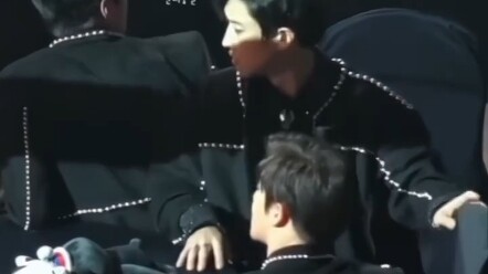 ชานยอลสงสัย ชานยอลไม่เข้าใจ