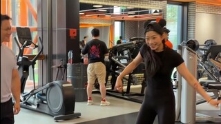 当萝卜哥教我跳舞时