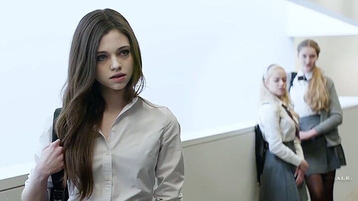 “Sis Totally Slays for Standing Up for Her Little Sister”