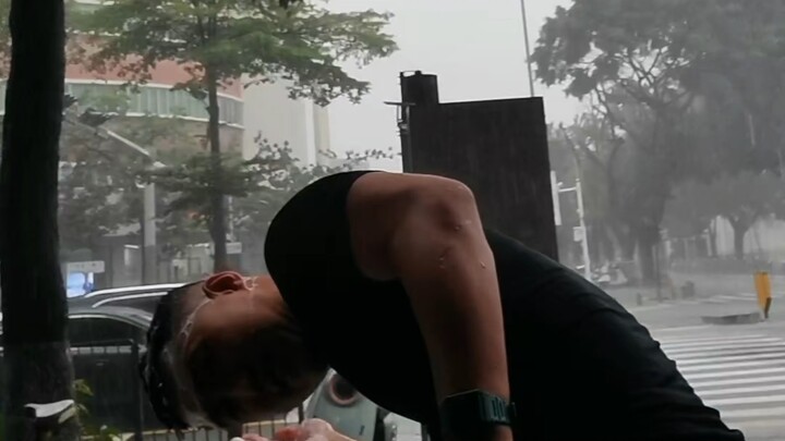 A series of coincidences pushed me to wash my hair in this downpour—the sole beneficiary of the delu