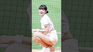 파울볼에 주저앉은 김하나 치어리더 #직캠 #프로야구 #fancam #cheerleader