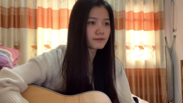 A girl covered Taylor Swift's "Love Story" with guitar, singing