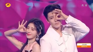 คู่จิ้นร้องเพลงด้วยกัน