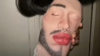 شيء غريب جدًا