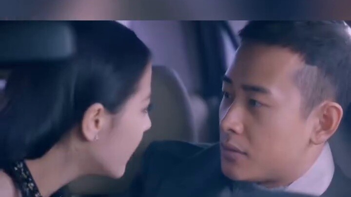 ปรากฎว่าเซียวหยางซ่อนความเห็นแก่ตัวของเขาไว้เมื่อเขาเชิญคลารามาแสดงใน "The Holy Love"