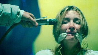 歹徒用气钉枪杀死妻子，殊不知丈夫是个不死之身