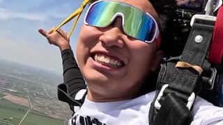 挑战4000米跳伞，只能笑不能叫？这太刺激！