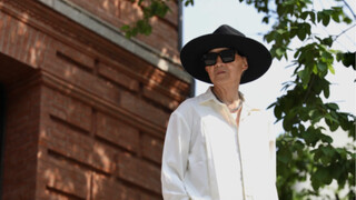 86-year-old grandfather challenges reading private messages day 2