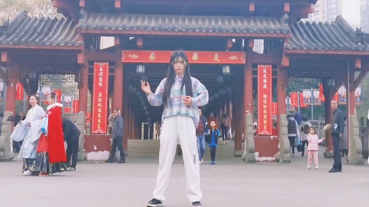 [Fat Face Mirror Mirror] Cuối tuần hãy đến quảng trường đông đúc để nhảy street dance và trải nghiệm