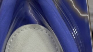 I got a magic hand and gave it to customers in the store for free. Is there any expert who can check