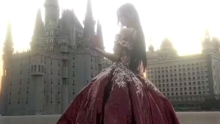 ##changing Barbie dress