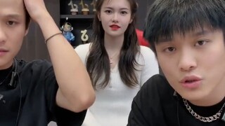 Sister Xiao Yang drops by the livestream and is unexpectedly forced to show off her romance on the s