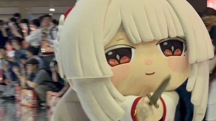 Another new hero? Japanese offline event featuring Big Head in Crimson Snow.