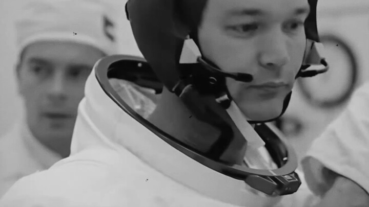 เมื่อดวงดาวของมนุษย์ส่องสว่าง - เราตัดสินใจที่จะไปดวงจันทร์!