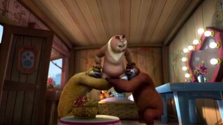 ใน "Bear In and Out" Cuihua เท้าแพลงที่ทำงาน ส่วนจุดประสงค์คืออะไรผมไม่ทราบ