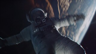 “我 在 坠 落”