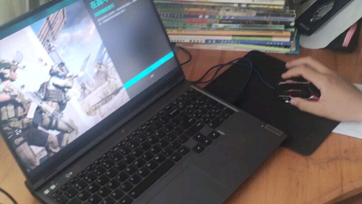 A younger elementary school student came to play Battlefield after finishing the high school entranc