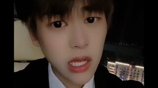 【Sân khấu hài hước】304 Nói khoác, bạn giả vờ là hổ dữ, nhưng hỏi lương thì chỉ có một nghìn rưỡi.