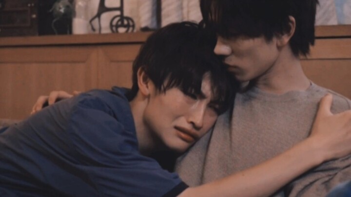 طريقتان مختلفتان للغيرة بين 1 و0: أحدهما ماكر ويفرض إرادته، والآخر لين ورقيق يُغضب حتى البكاء!