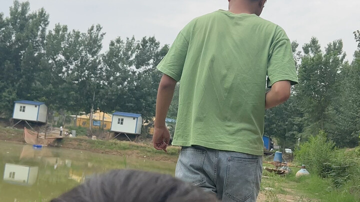 Kalau begitu, saya ingin bertanya lagi, apakah orang-orang pasca-00 pernah memasak dengan ini?