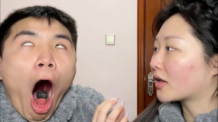 Permen asam nomor satu di dunia yang dibeli di Inggris.