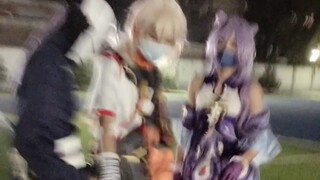 สุดยอดของฉันมีมิติที่สองในสนามเด็กเล่นของโรงเรียน!