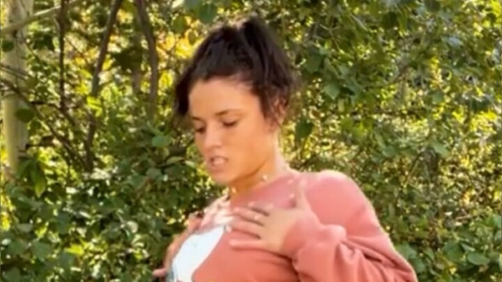 Selalu menantikan versi Jade dari single hit Doja Cat, Get into it